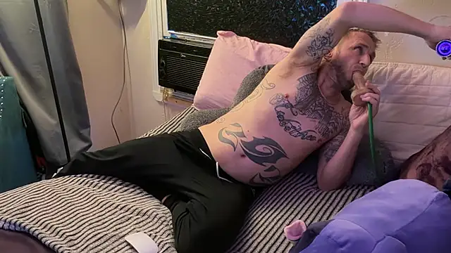 SexyDaddy303666 online show from 05/15/26, 02:59