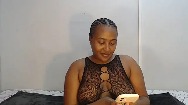 yummydoll97 online show from 12/03/25, 06:40