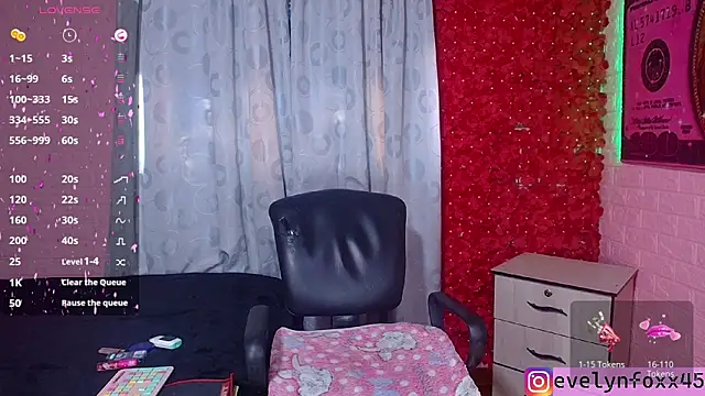 eve foxx online show from 02/04/26, 09:21