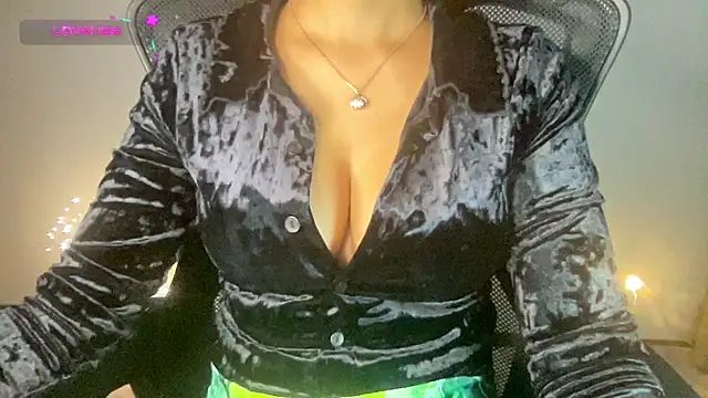 Tashaa online show from 02/27/25, 05:26