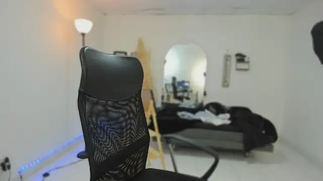 slim master12 online show from 01/18/26, 03:15