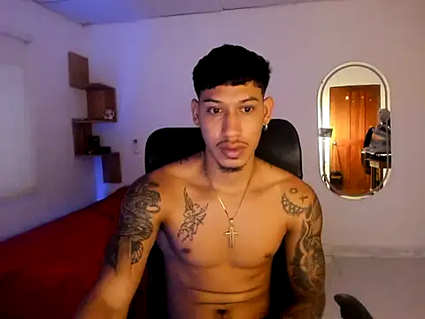 Snapshot of slim_master12 chatting on 11/06/25, 09:08 slim master12 online show from 11/06/25, 09:08