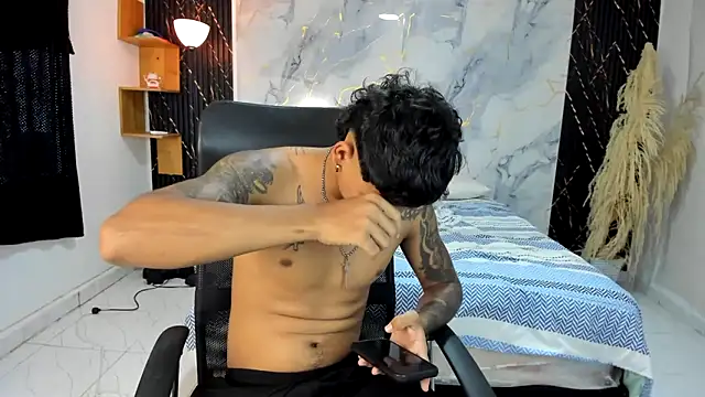 slim master12 online show from 04/25/26, 07:00
