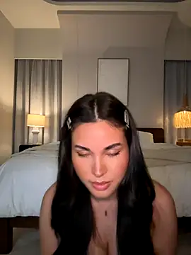 Snapshot of Lizhush_ chatting on 11/06/25, 02:54 Lizhush online show from 11/06/25, 02:54