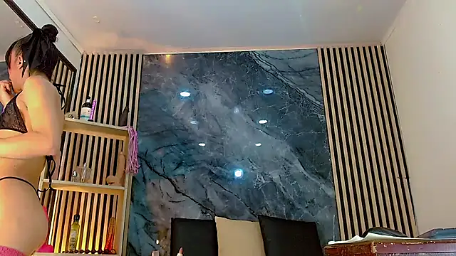 PriscilaRainbow online show from 10/26/25, 08:09