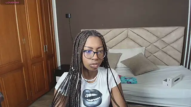 Raquel jones online show from 11/08/25, 11:36