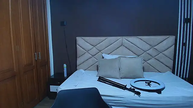 Raquel jones online show from 11/15/25, 11:36