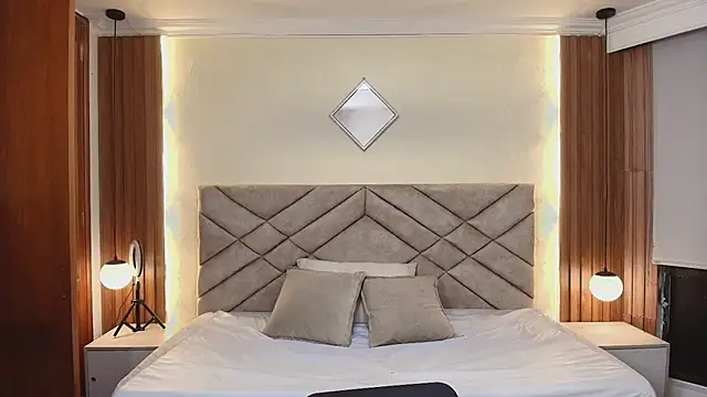 Raquel jones online show from 04/01/26, 12:06