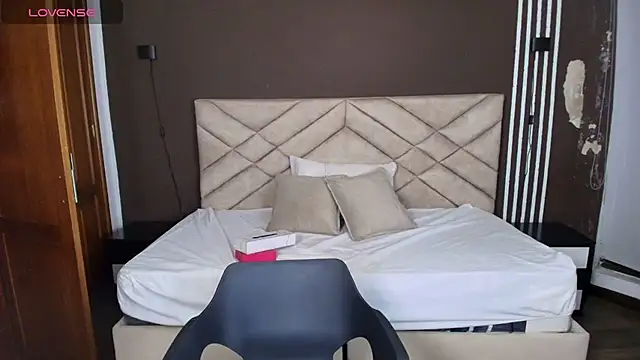 Raquel jones online show from 12/03/25, 11:53