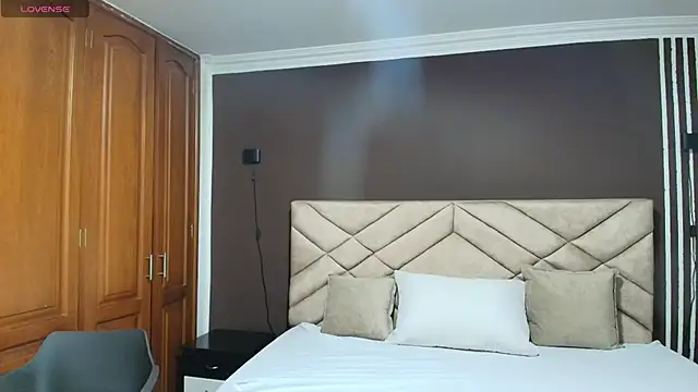 Raquel jones online show from 11/02/25, 11:59