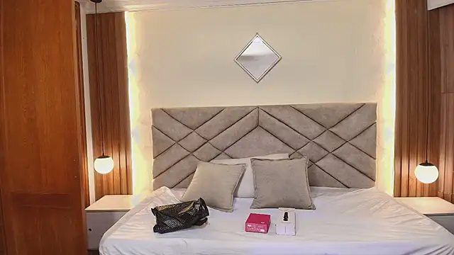 Raquel jones online show from 03/15/26, 12:01