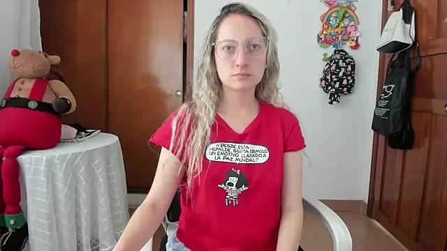 Snapshot of Adele_johnsonn1 chatting on 07/08/26, 05:02 Adele johnsonn1 online show from 07/08/26, 05:02
