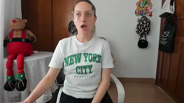 Adele johnsonn1 online show from 05/28/26, 07:53