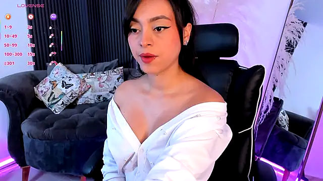 emilyruiz1 online show from 10/23/25, 11:31