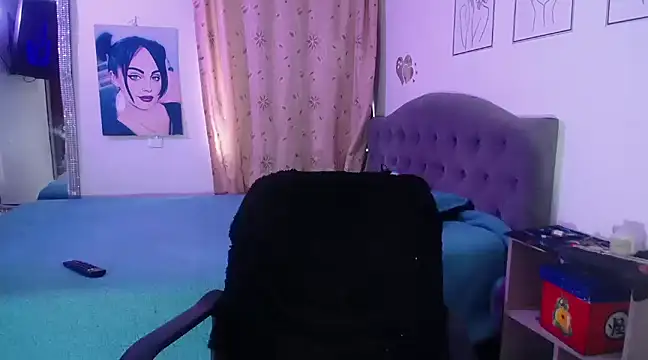Snapshot of violett_honney chatting on 02/08/25, 10:29 violett honney online show from 02/08/25, 10:29