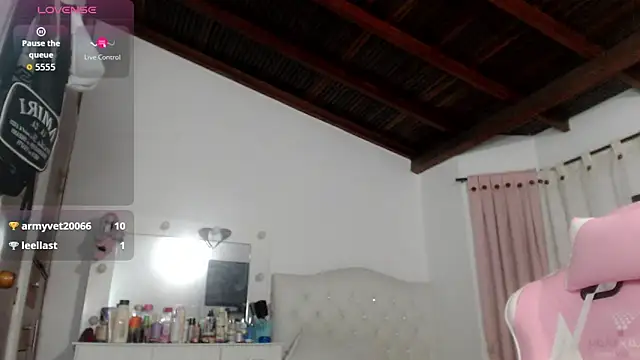 milk cow  online show from 11/08/25, 05:22