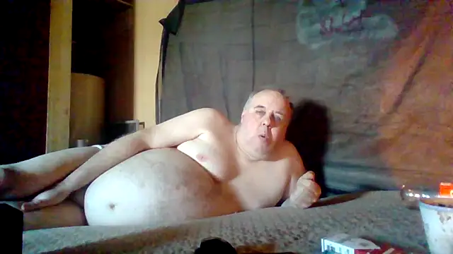 Nightshade7712 online show from 10/05/25, 07:48