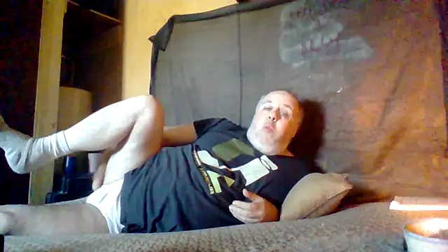 Nightshade7712 online show from 10/16/25, 05:54