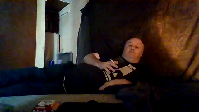 Nightshade7712 online show from 12/16/25, 09:52