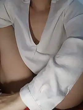 NatashaBud online show from 06/19/26, 12:44
