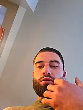 Snapshot of Vekie_007 chatting on 11/10/25, 07:13 Vekie 007 online show from 11/10/25, 07:13