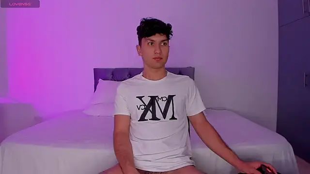 Valerio James7 online show from 03/04/25, 03:22