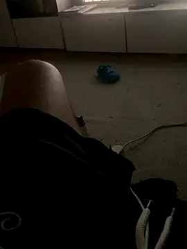 Snapshot of Gigolo_profissional chatting on 10/20/25, 02:57 Gigolo profissional online show from 10/20/25, 02:57