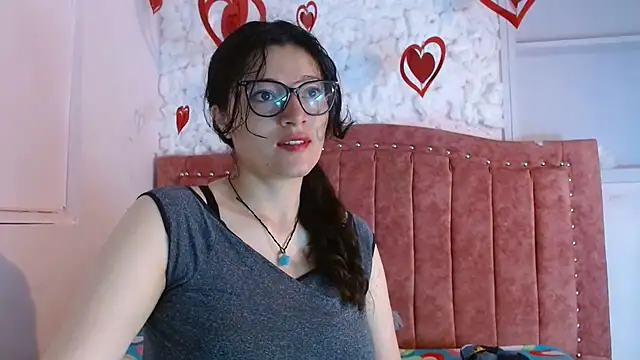 lunazulsj online show from 02/12/25, 12:44