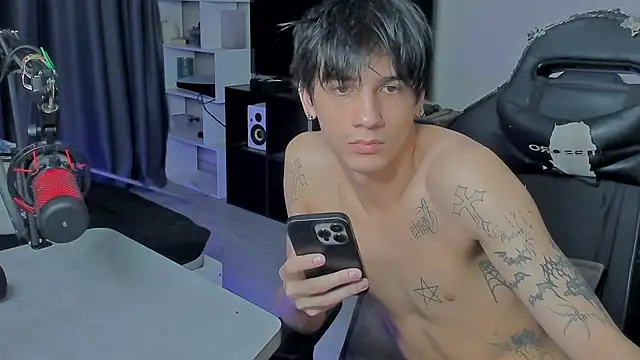 Snapshot of MarkBrowniii chatting on 10/02/25, 07:39 MarkBrowniii online show from 10/02/25, 07:39