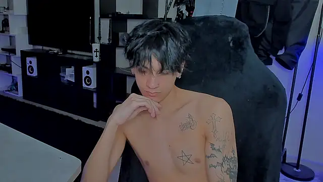 MarkBrowniii online show from 04/10/26, 06:04