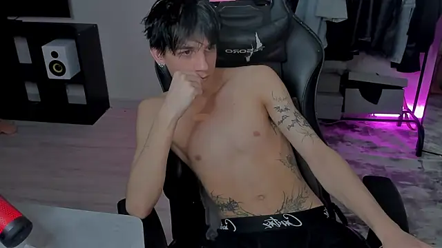 Snapshot of MarkBrowniii chatting on 02/20/25, 09:53 MarkBrowniii online show from 02/20/25, 09:53