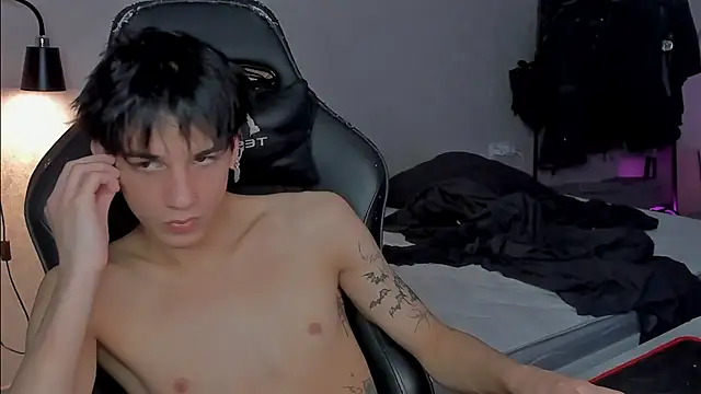 Snapshot of MarkBrowniii chatting on 01/26/25, 11:18 MarkBrowniii online show from 01/26/25, 11:18