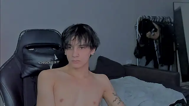 Snapshot of MarkBrowniii chatting on 01/15/25, 08:26 MarkBrowniii online show from 01/15/25, 08:26