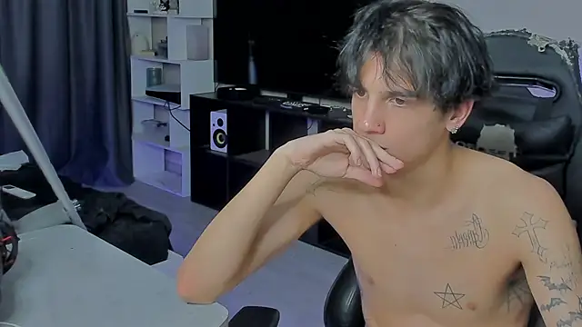 Snapshot of MarkBrowniii chatting on 09/28/25, 10:55 MarkBrowniii online show from 09/28/25, 10:55