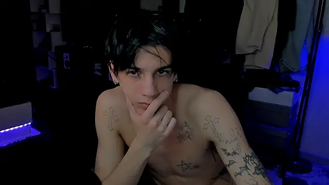 MarkBrowniii online show from 05/22/26, 01:36