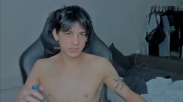 Snapshot of MarkBrowniii chatting on 12/22/24, 10:58 MarkBrowniii online show from 12/22/24, 10:58