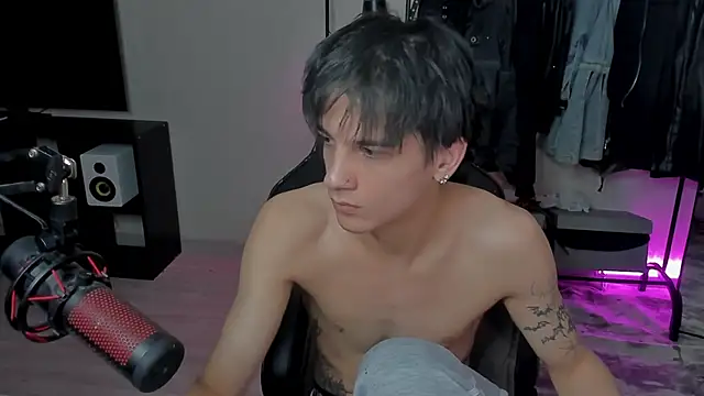 Snapshot of MarkBrowniii chatting on 02/17/25, 05:55 MarkBrowniii online show from 02/17/25, 05:55