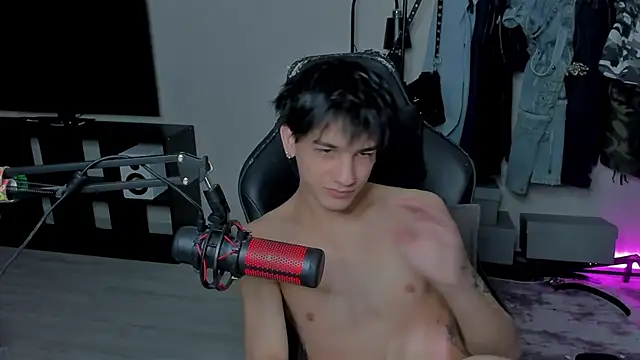 Snapshot of MarkBrowniii chatting on 03/15/25, 11:39 MarkBrowniii online show from 03/15/25, 11:39