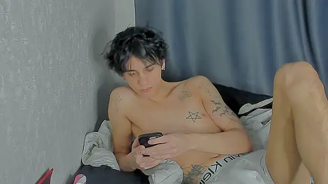 MarkBrowniii online show from 11/28/25, 02:45