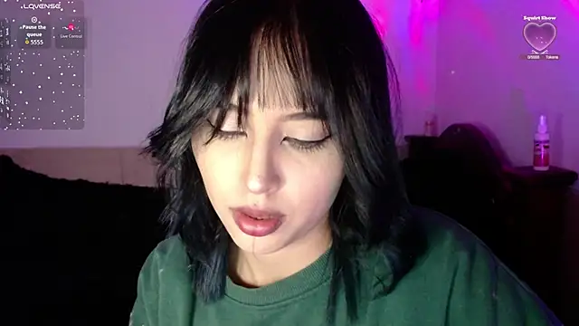 Snapshot of shayla_bbs chatting on 10/19/25, 11:07 shayla bbs online show from 10/19/25, 11:07