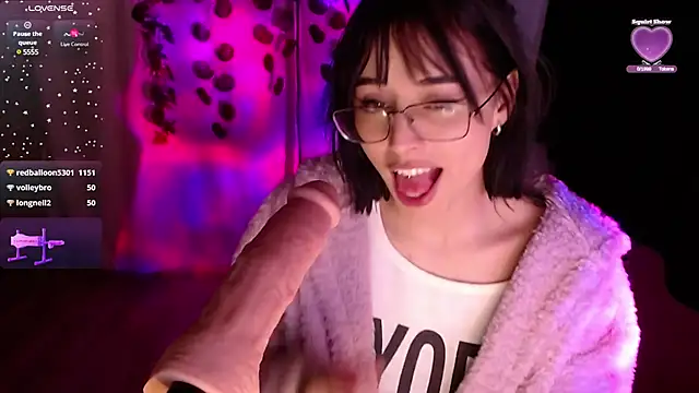 Snapshot of shayla_bbs chatting on 01/31/25, 12:07 shayla bbs online show from 01/31/25, 12:07