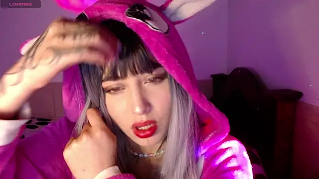 Snapshot of shayla_bbs chatting on 10/12/25, 04:25 shayla bbs online show from 10/12/25, 04:25