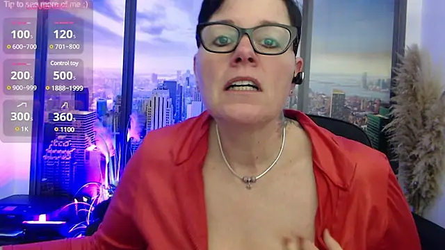 Snapshot of ninarandmann chatting on 02/25/25, 04:35 ninarandmann online show from 02/25/25, 04:35