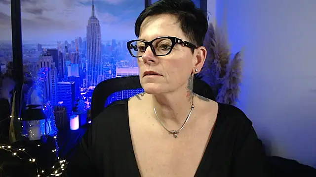 ninarandmann online show from 12/20/25, 06:22