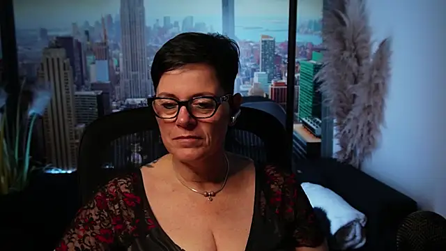 ninarandmann online show from 11/18/25, 07:06