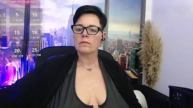 Snapshot of ninarandmann chatting on 03/22/25, 06:14 ninarandmann online show from 03/22/25, 06:14