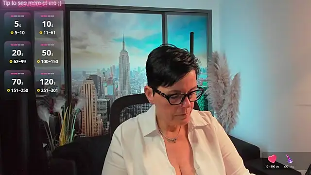 ninarandmann online show from 10/24/25, 04:39