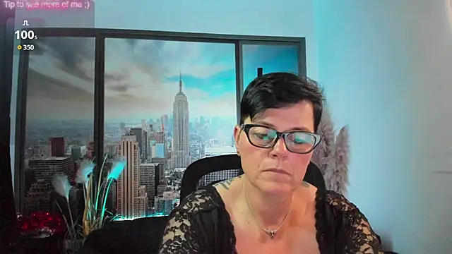 Snapshot of ninarandmann chatting on 10/09/25, 05:46 ninarandmann online show from 10/09/25, 05:46