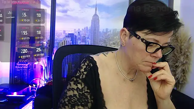 Snapshot of ninarandmann chatting on 02/18/25, 03:41 ninarandmann online show from 02/18/25, 03:41