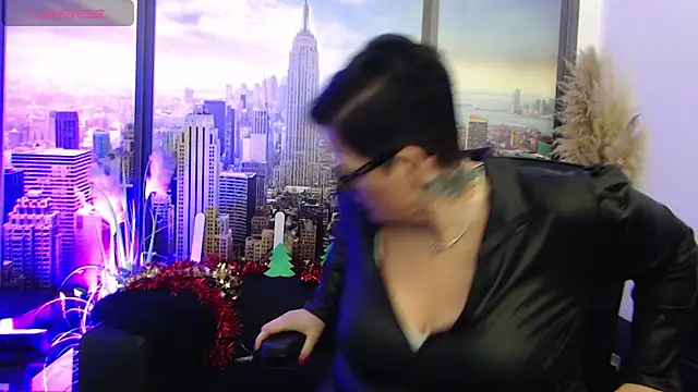 Snapshot of ninarandmann chatting on 02/27/25, 07:15 ninarandmann online show from 02/27/25, 07:15